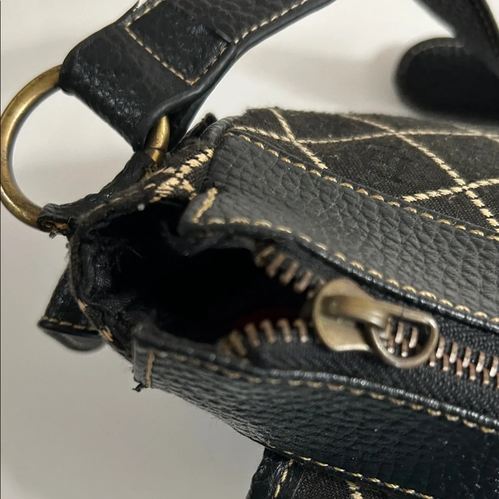 Chic Black Quilted Shoulder Bag